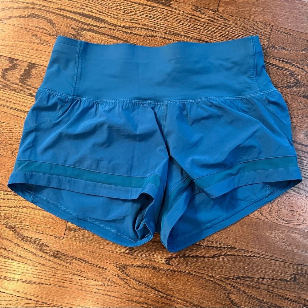 Lululemon Pace Perfect short size 6